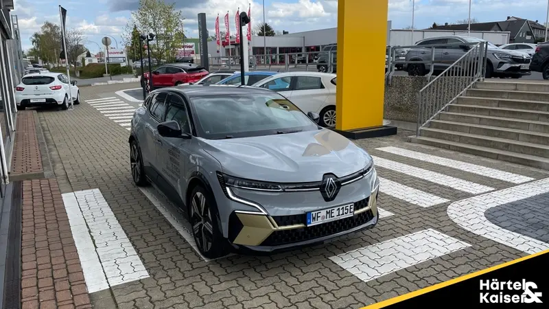 RENAULT MEGANE E-TECH