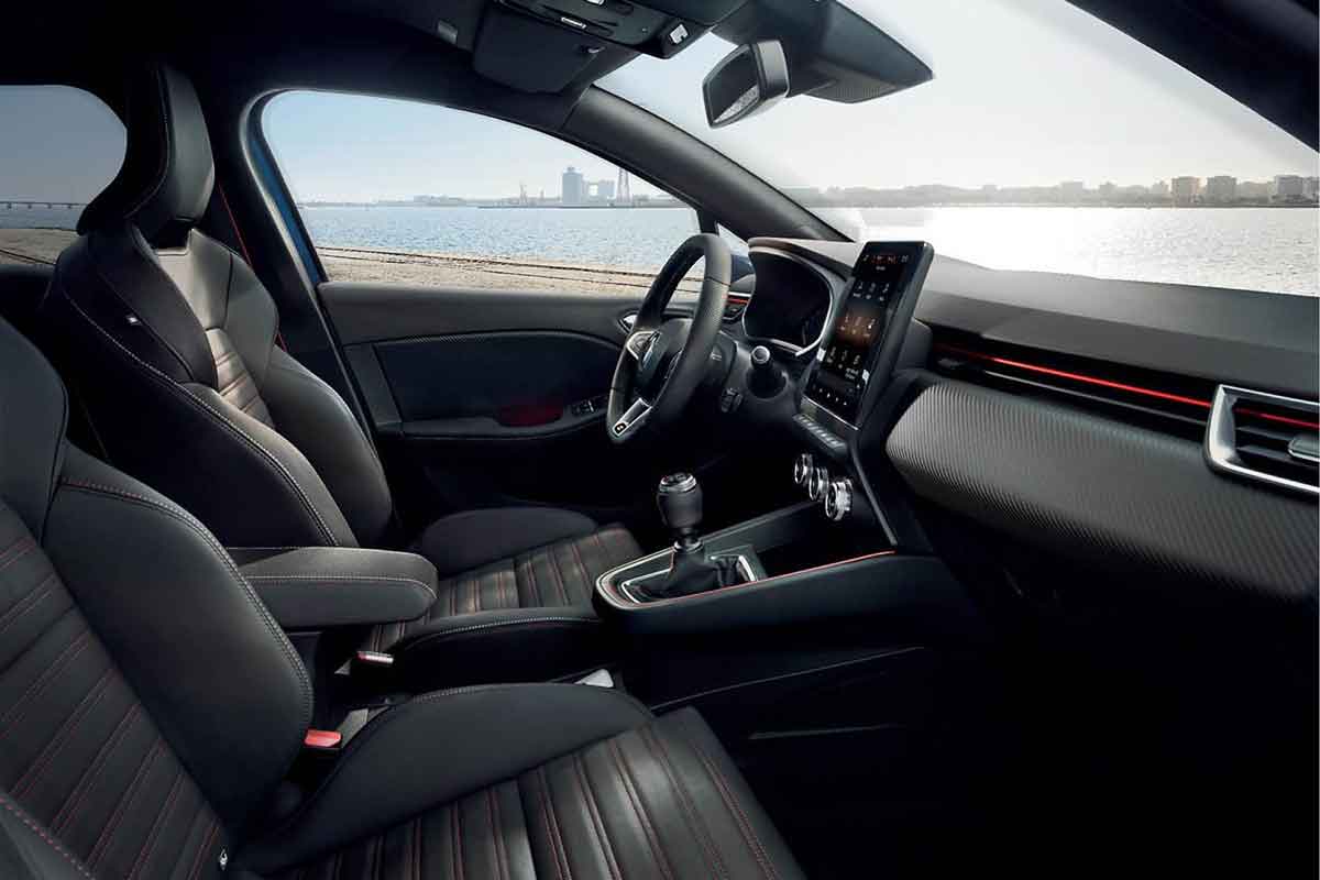 Volvo XC690T8 vorne
