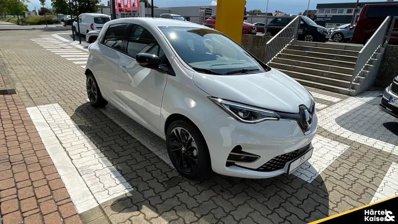 RENAULT ZOE