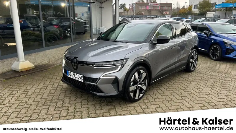 zu sehen ist ein grauer Renault Megane